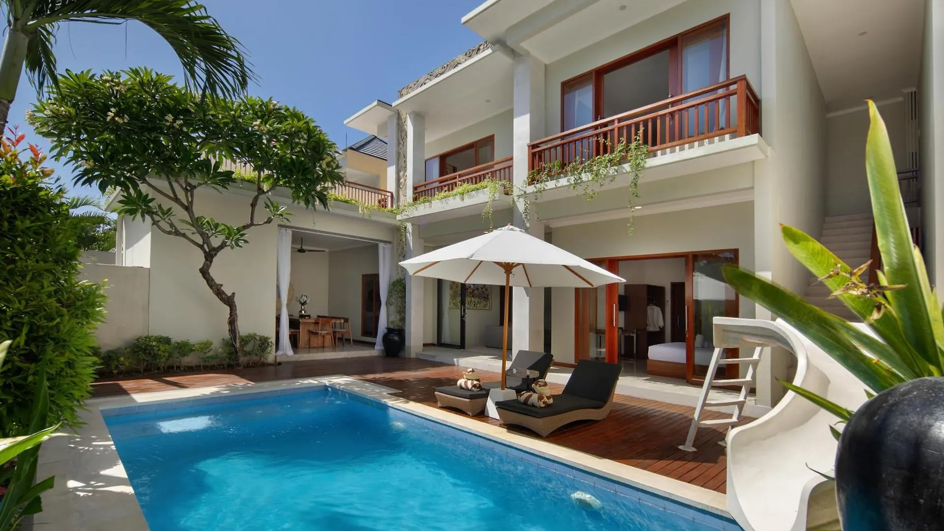 Daha Mansions Seminyak Villa