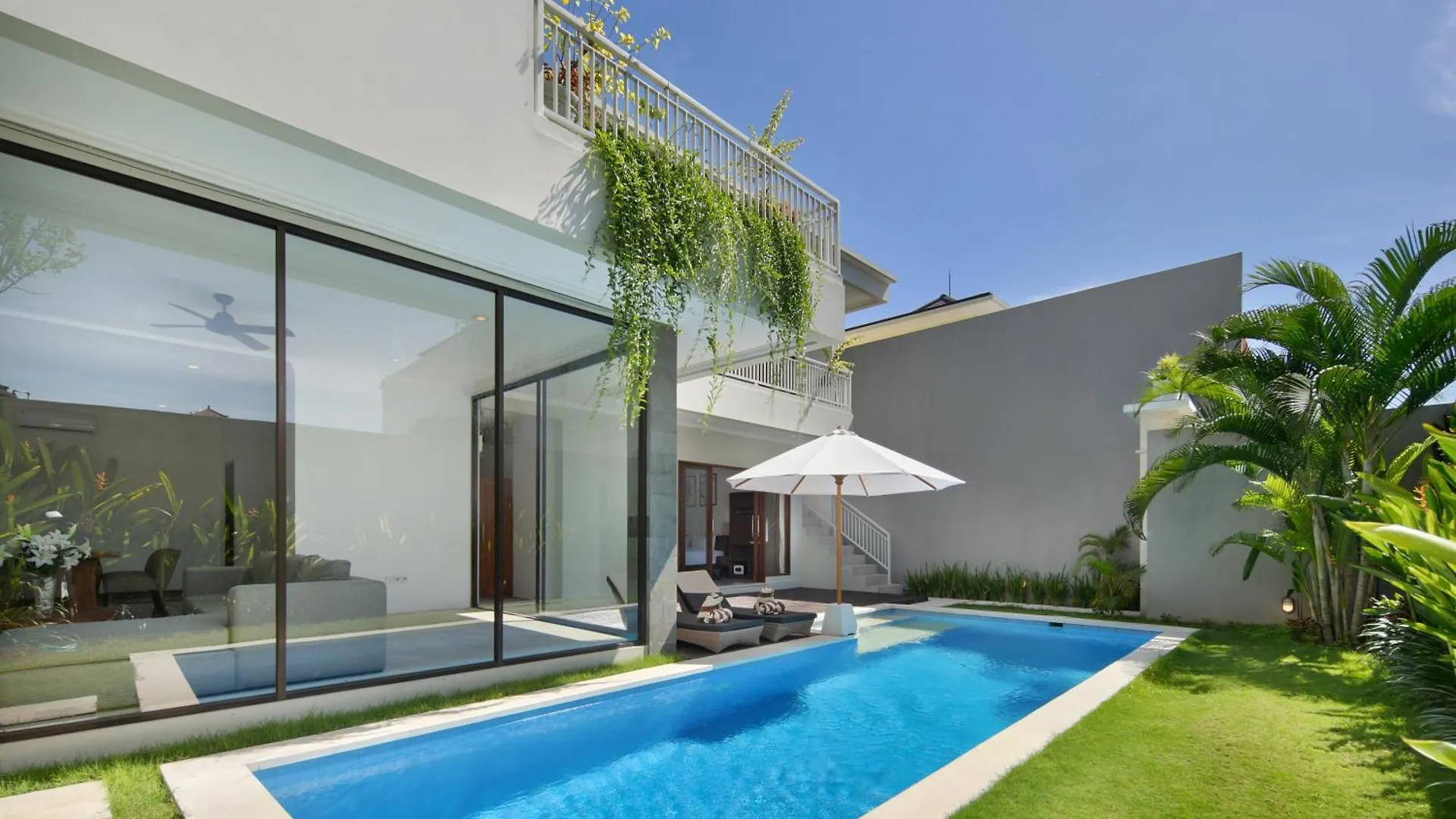 Daha Mansions Seminyak Villa