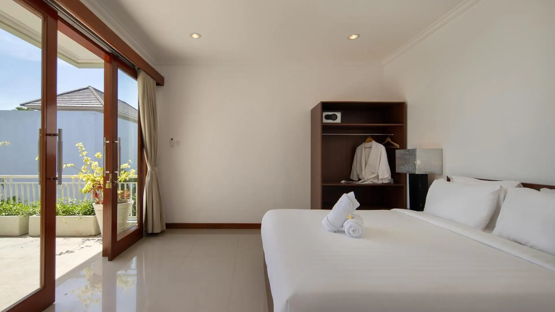 Daha Mansions Seminyak Villa