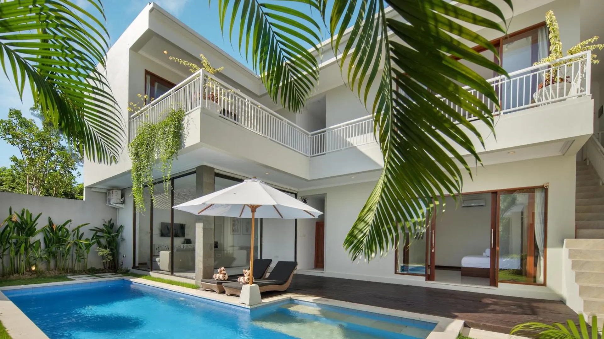 Daha Mansions Seminyak Villa Indonesia